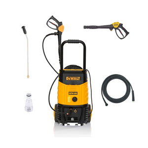 DEWALT Hochdruckreiniger DXPW002E mit 150 bar, 530 l/h und 2700 W Leistung, zeigt den robusten Reiniger in Aktion